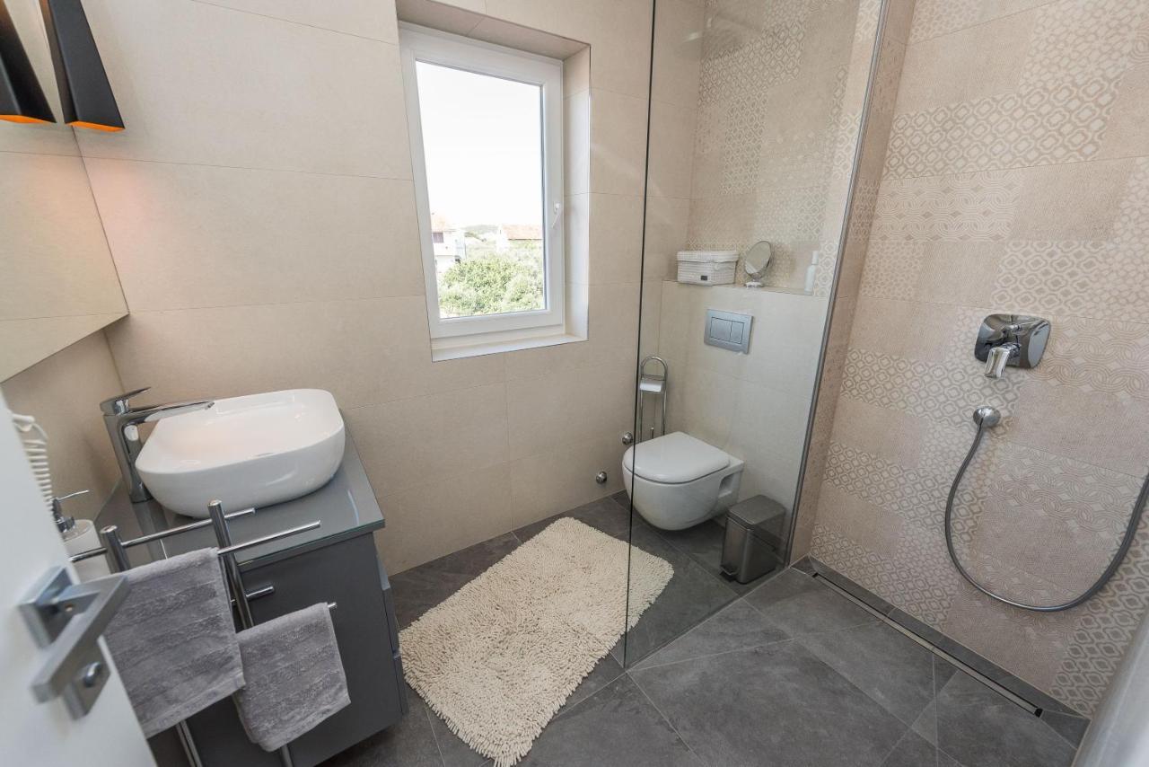 Luxury Apartments Garden Sukošan Eksteriør billede