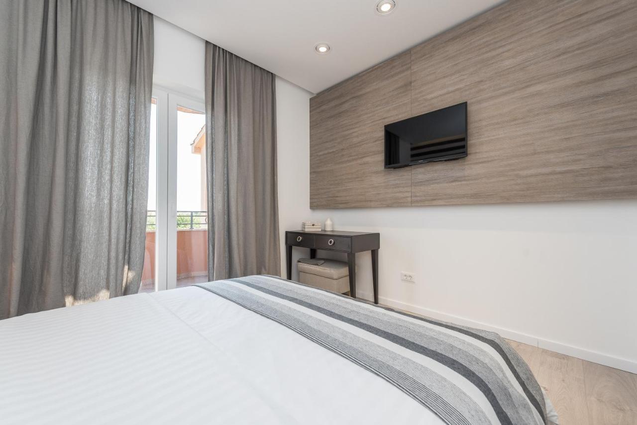 Luxury Apartments Garden Sukošan Eksteriør billede
