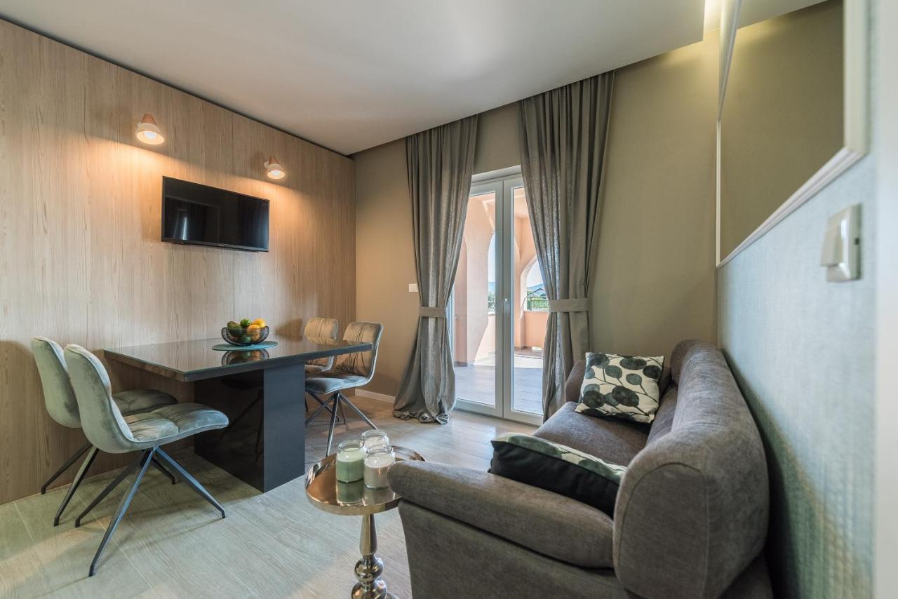 Luxury Apartments Garden Sukošan Eksteriør billede