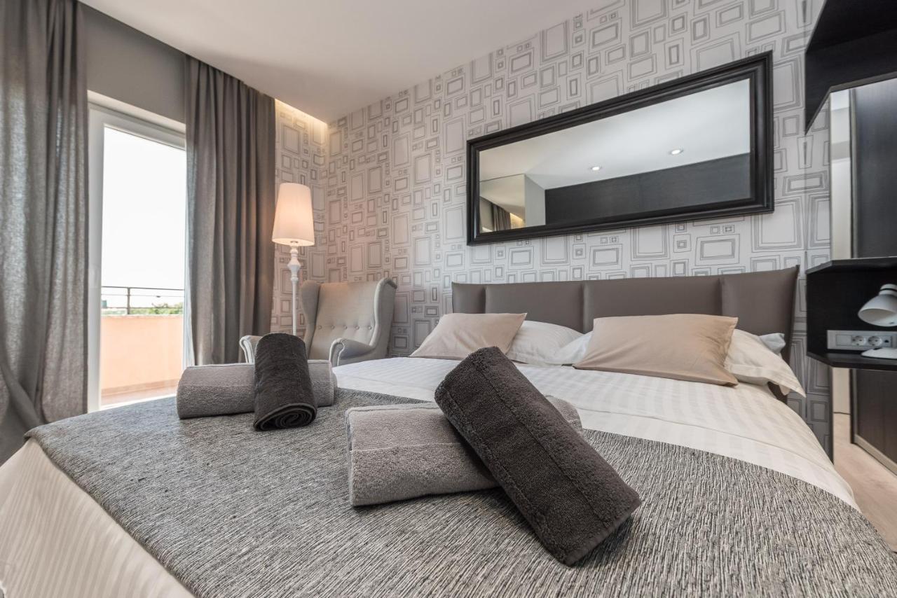 Luxury Apartments Garden Sukošan Eksteriør billede